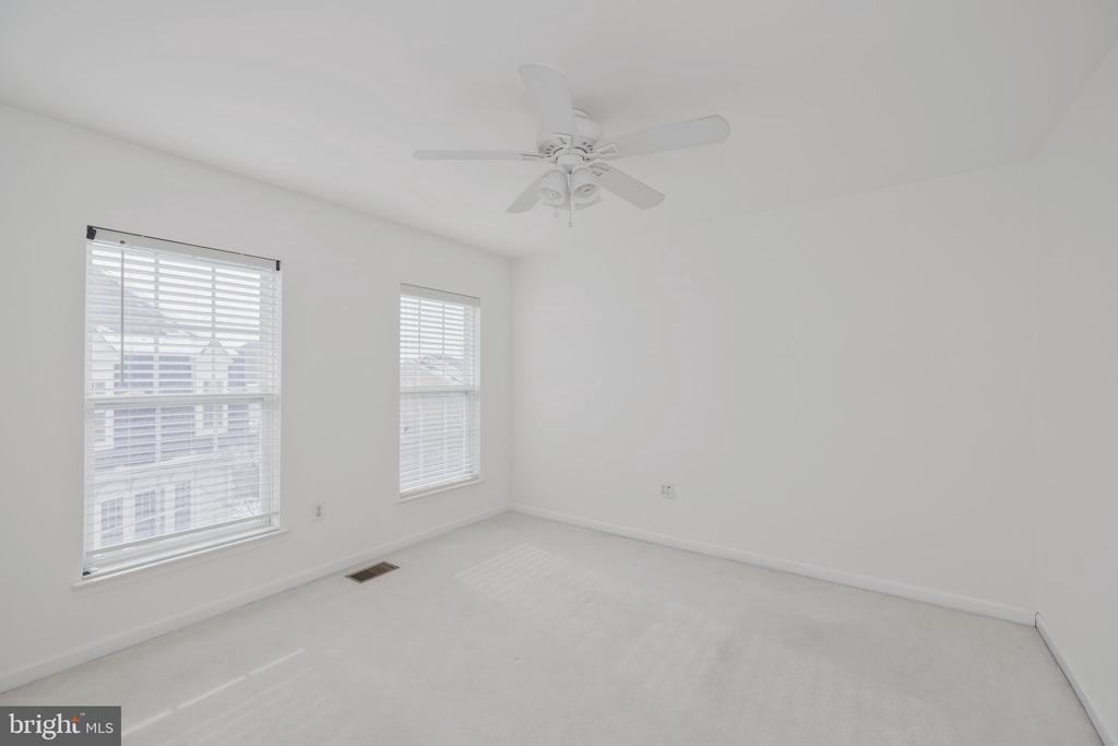 5108 ENGLISH TERRACE 104