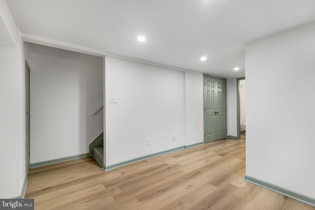106 S HUDSON STREET