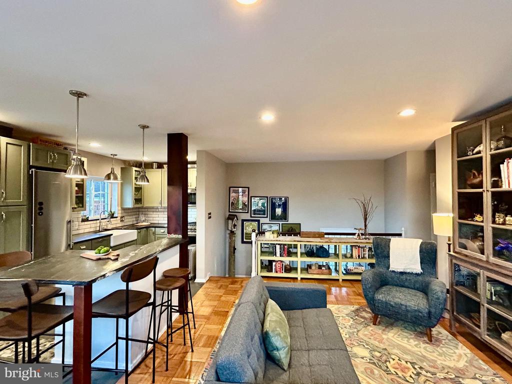 1649 FITZGERALD LANE
