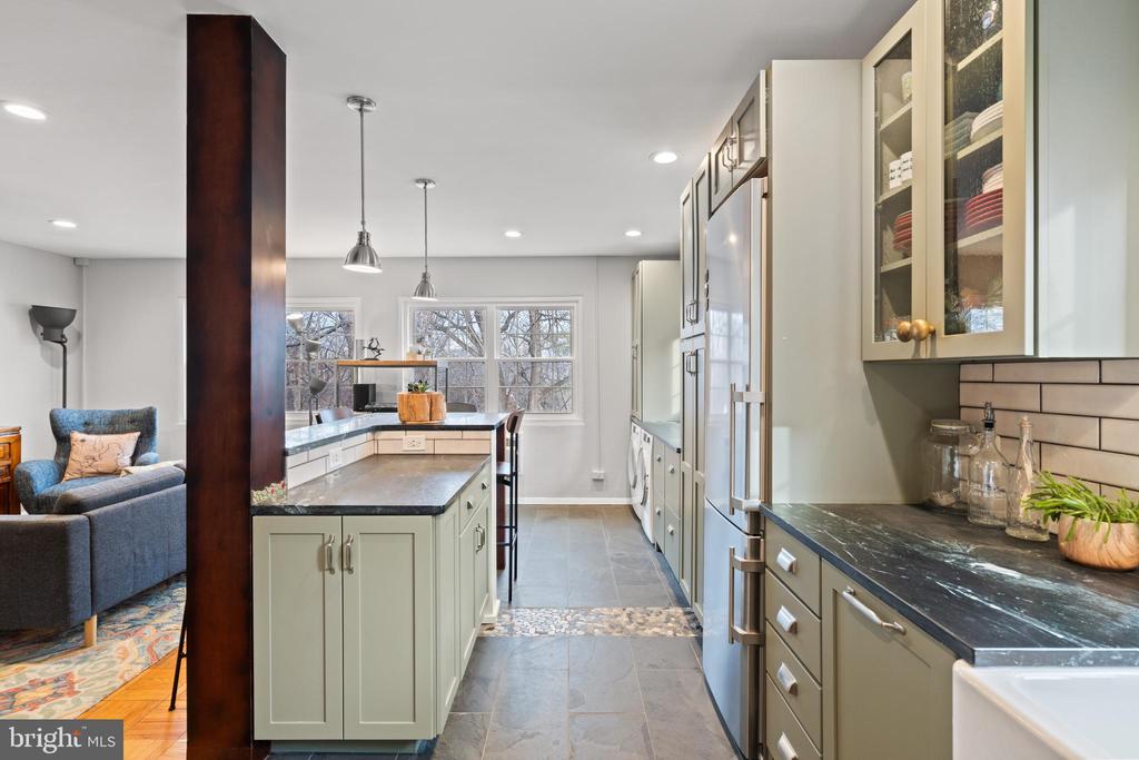 1649 FITZGERALD LANE