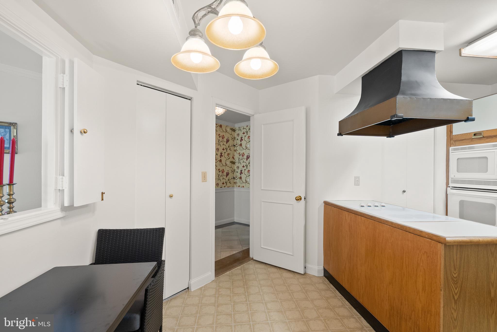 1250 S WASHINGTON STREET 215