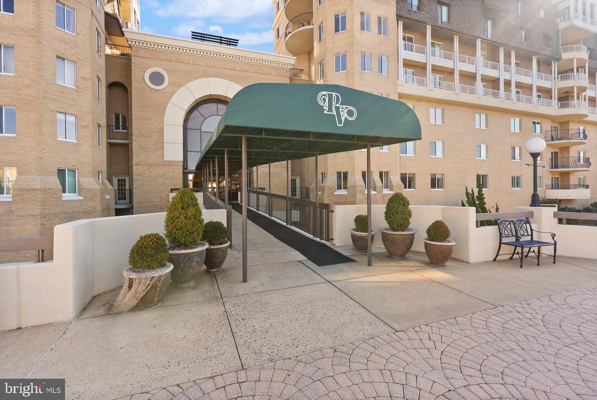 1250 S WASHINGTON STREET 215