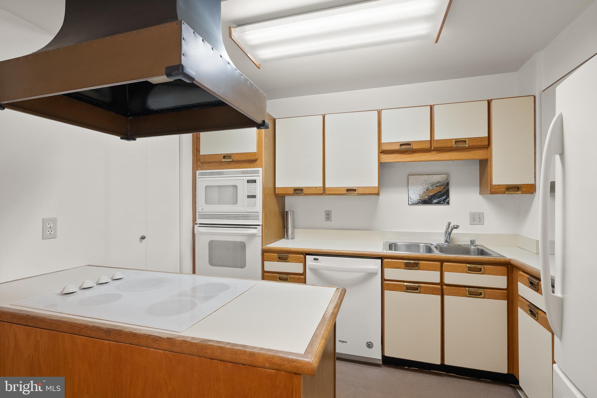 1250 S WASHINGTON STREET 215