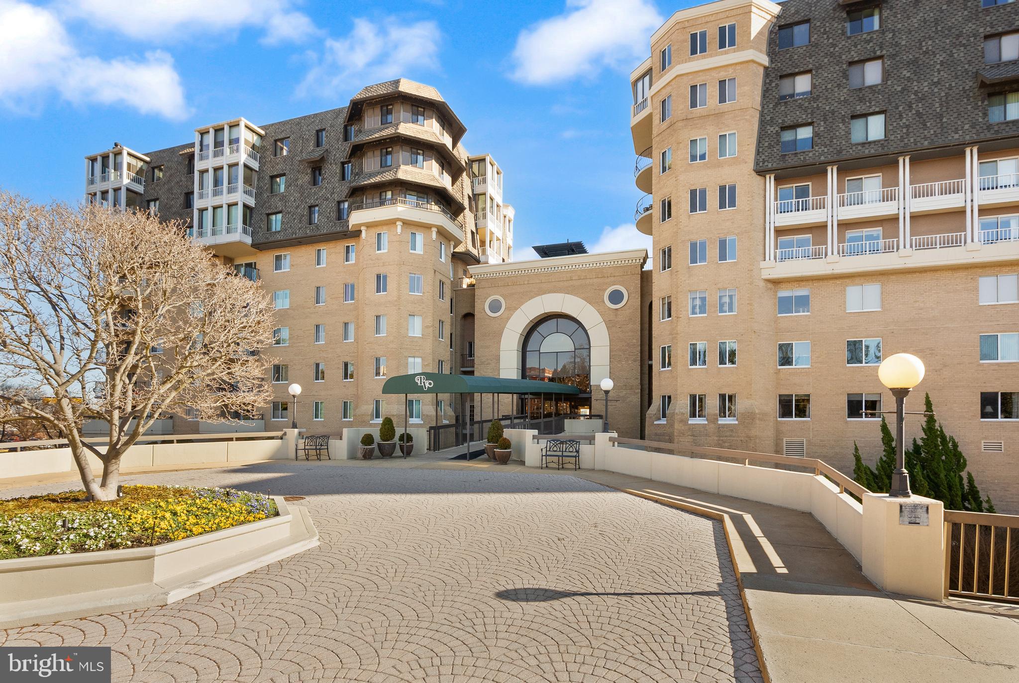 1250 S WASHINGTON STREET 215