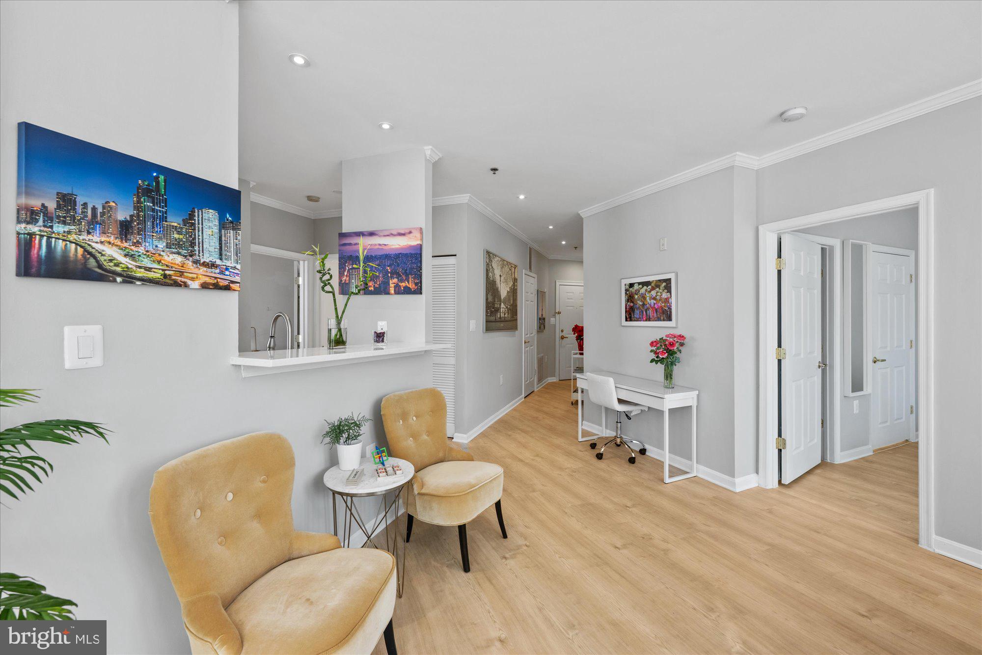 171 SOMERVELLE STREET 211