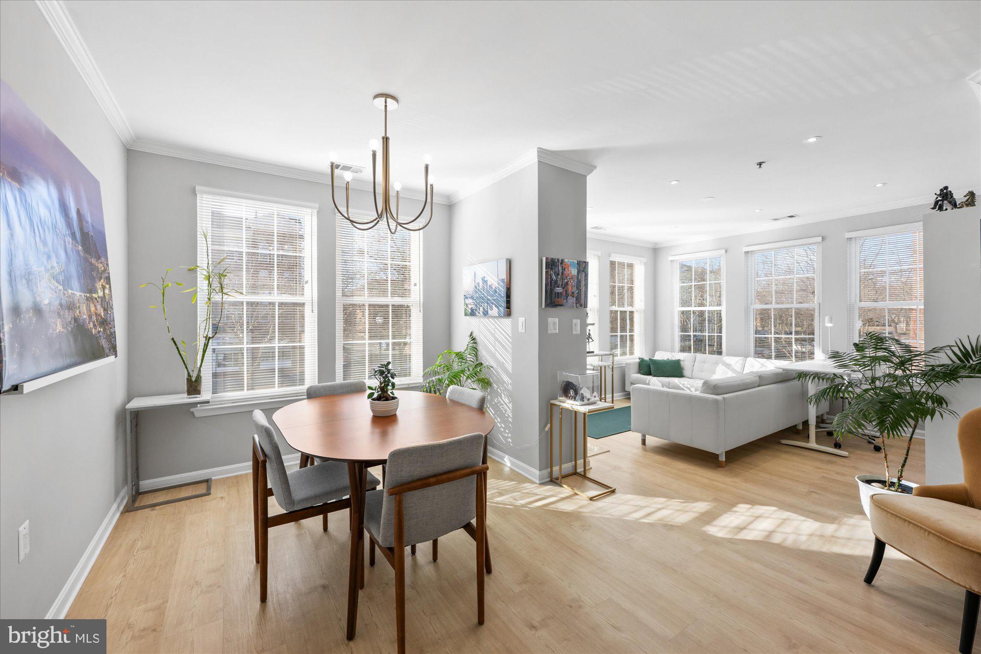 171 SOMERVELLE STREET 211