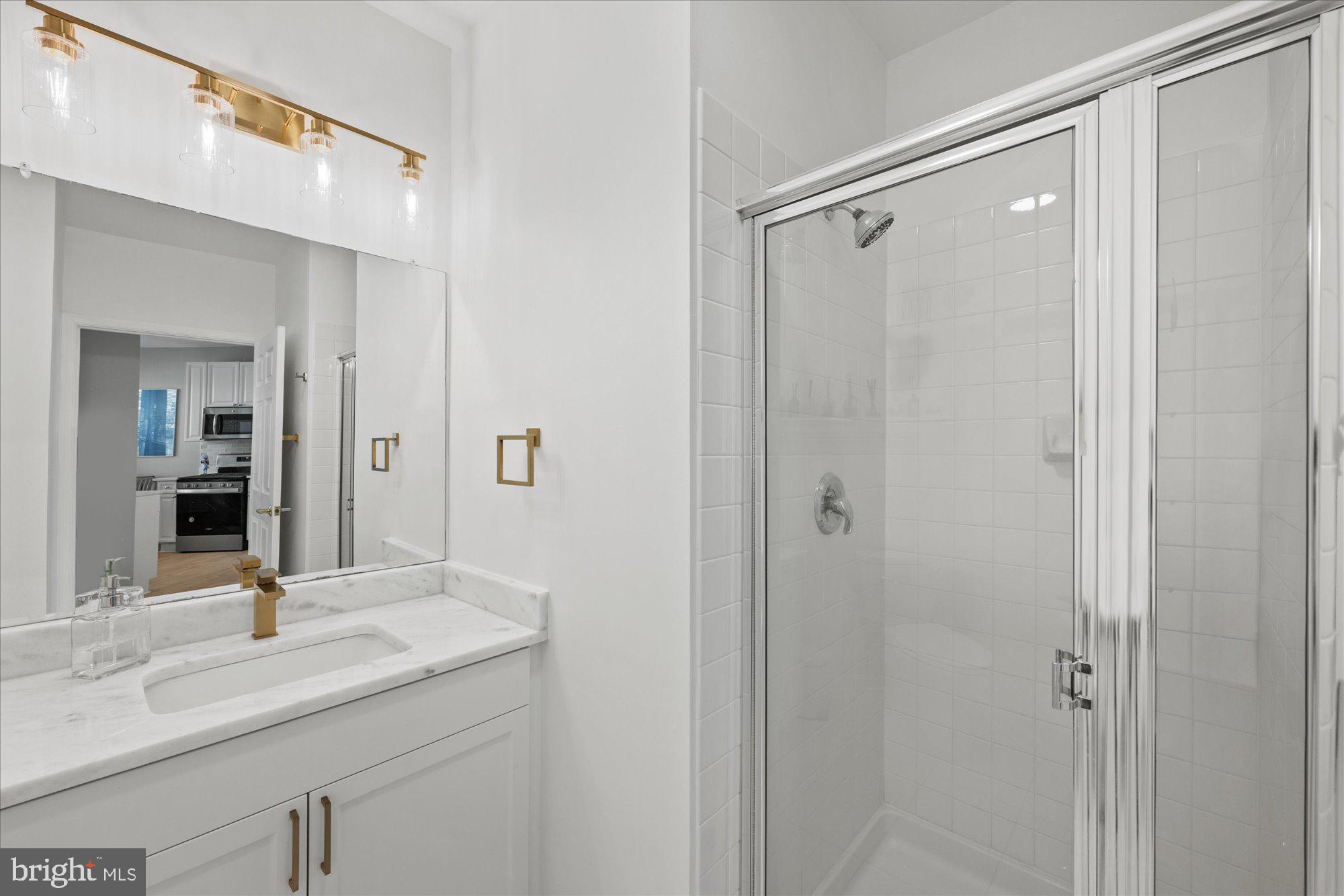 171 SOMERVELLE STREET 211