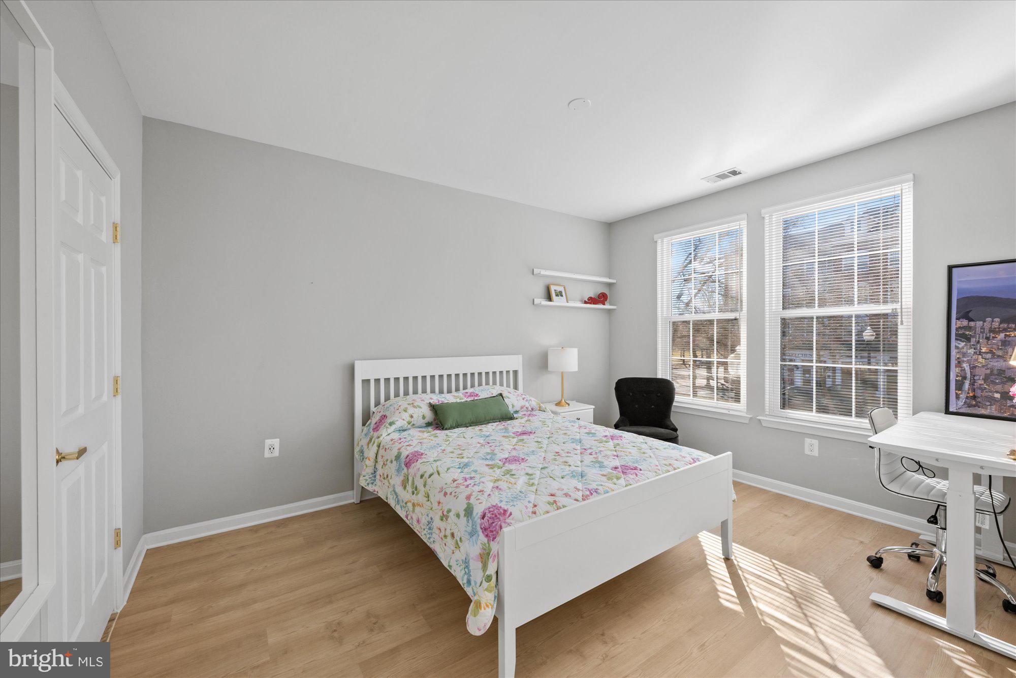 171 SOMERVELLE STREET 211