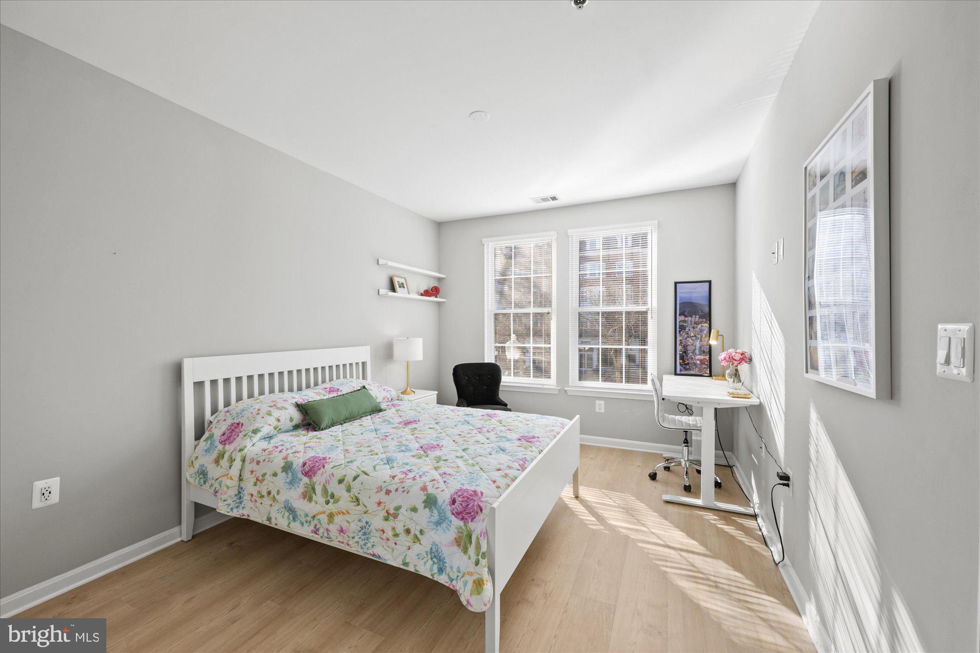 171 SOMERVELLE STREET 211