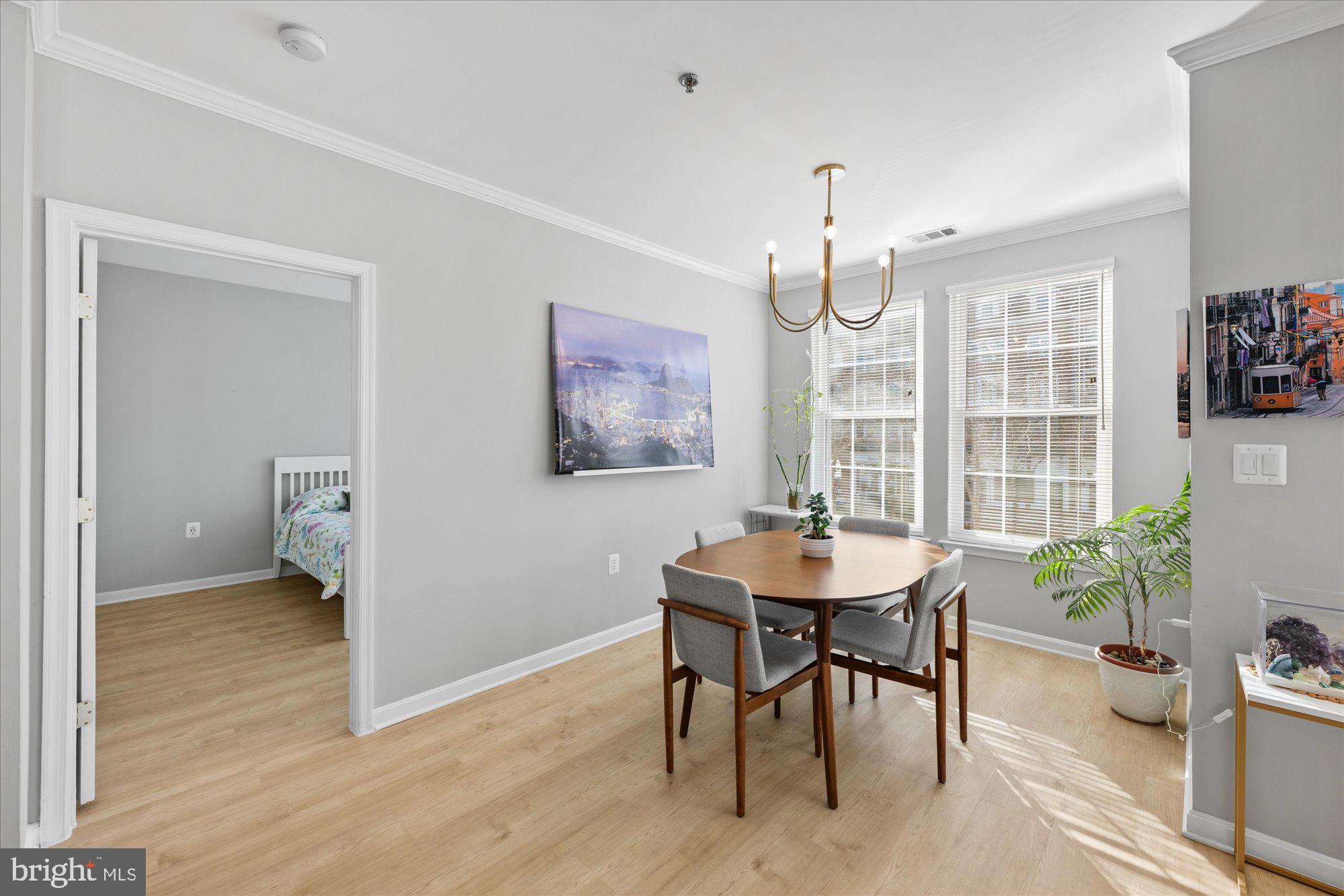 171 SOMERVELLE STREET 211