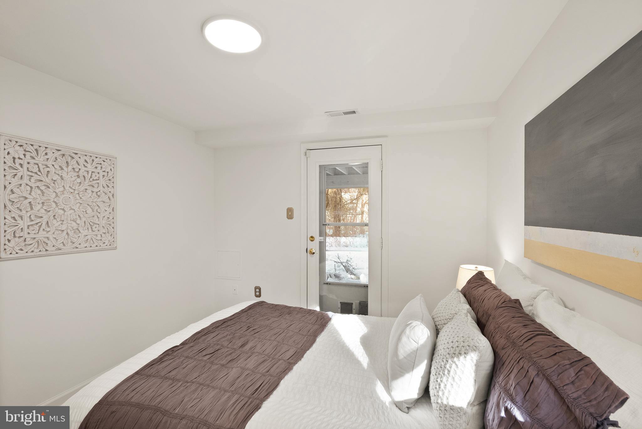 415 COMMONWEALTH AVENUE