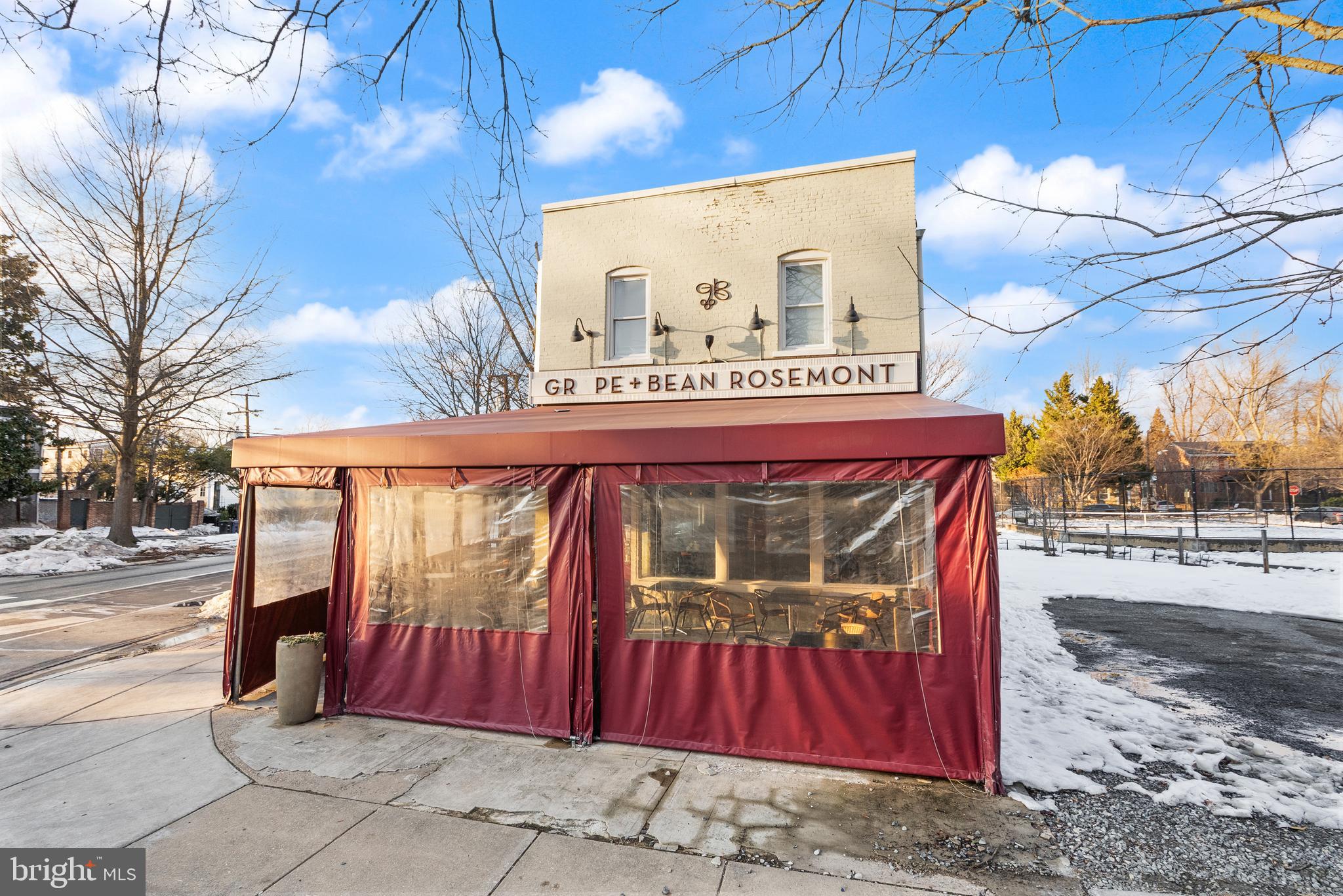 415 COMMONWEALTH AVENUE