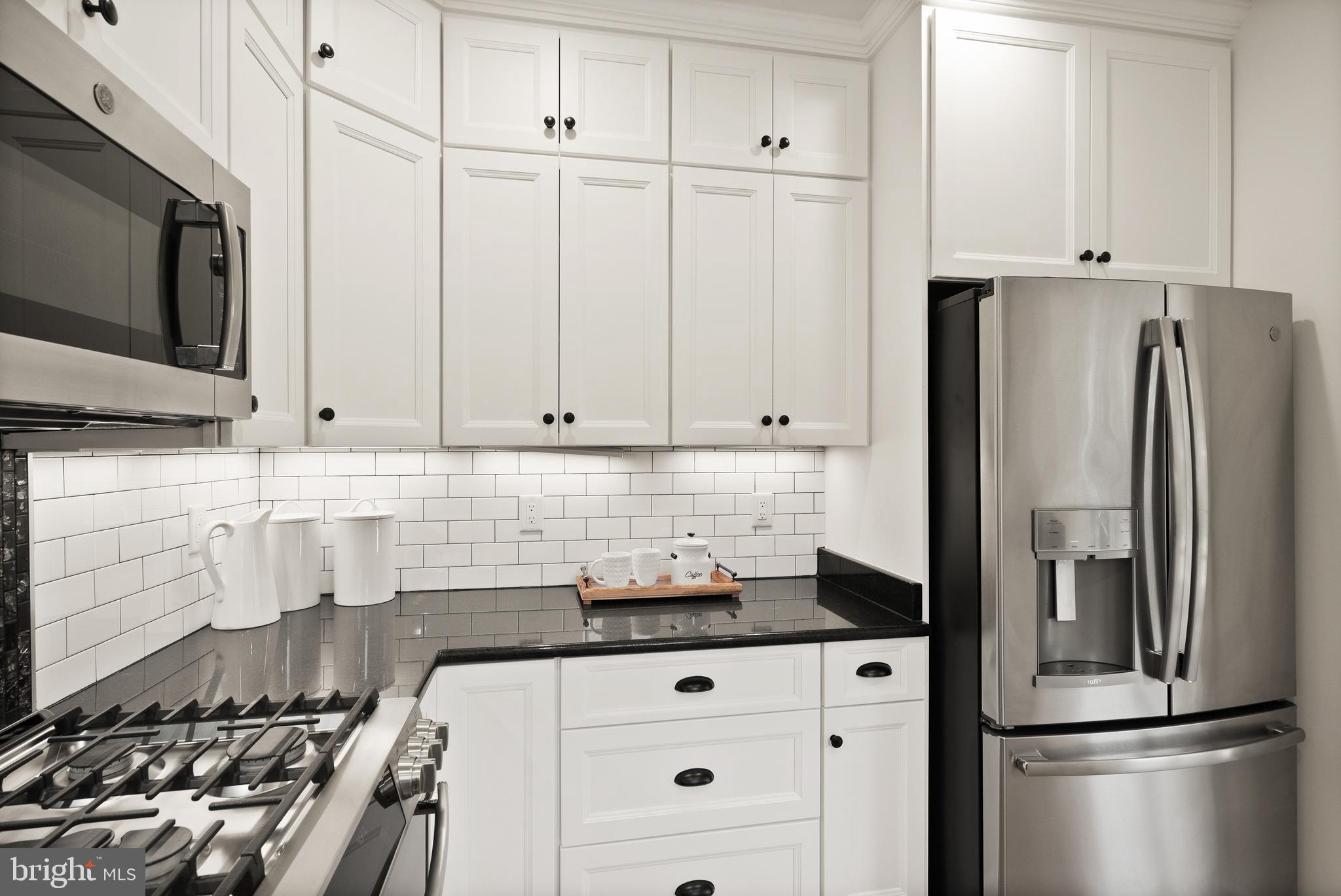 415 COMMONWEALTH AVENUE