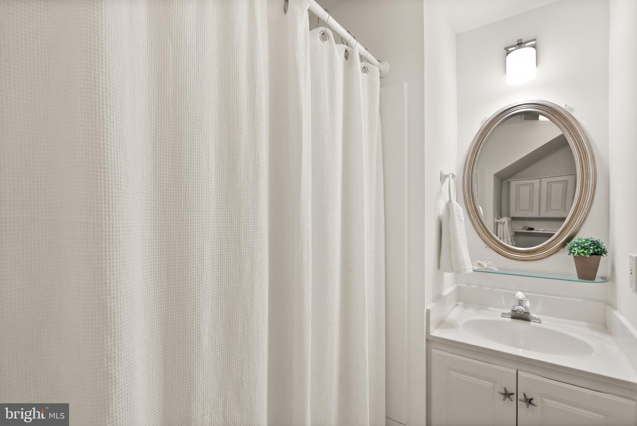 415 COMMONWEALTH AVENUE