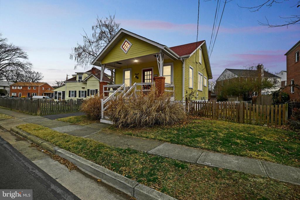 2403 BURKE AVENUE