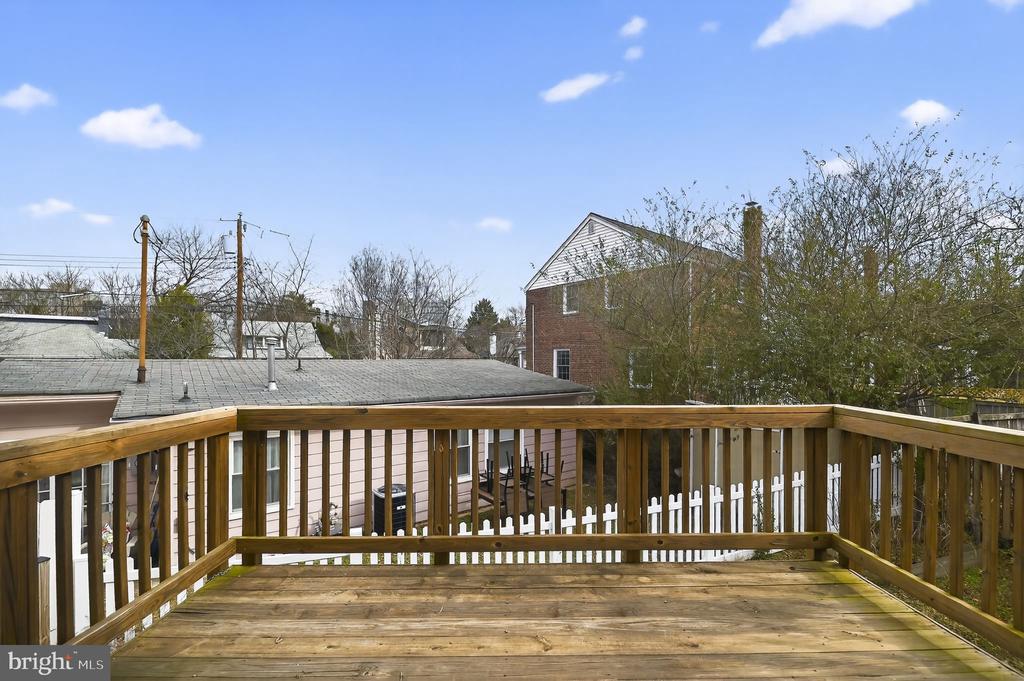 2403 BURKE AVENUE