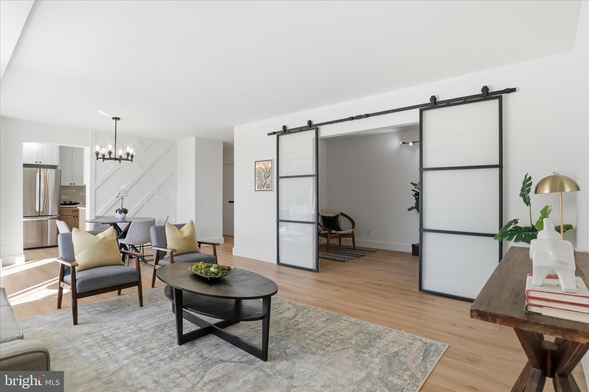 501 SLATERS LANE 102