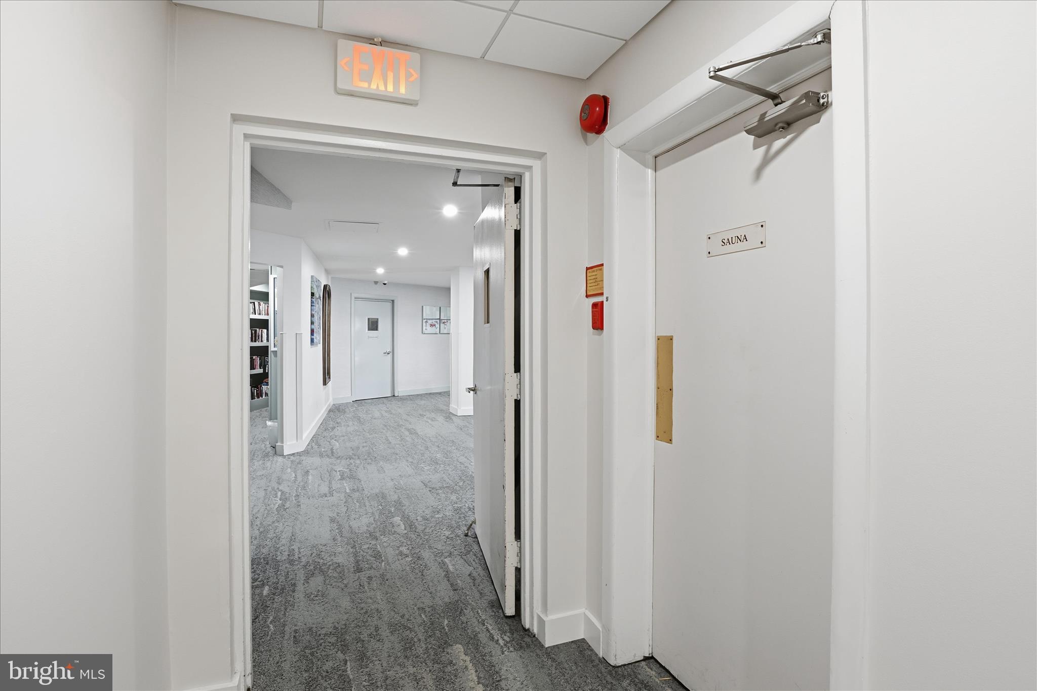 501 SLATERS LANE 102