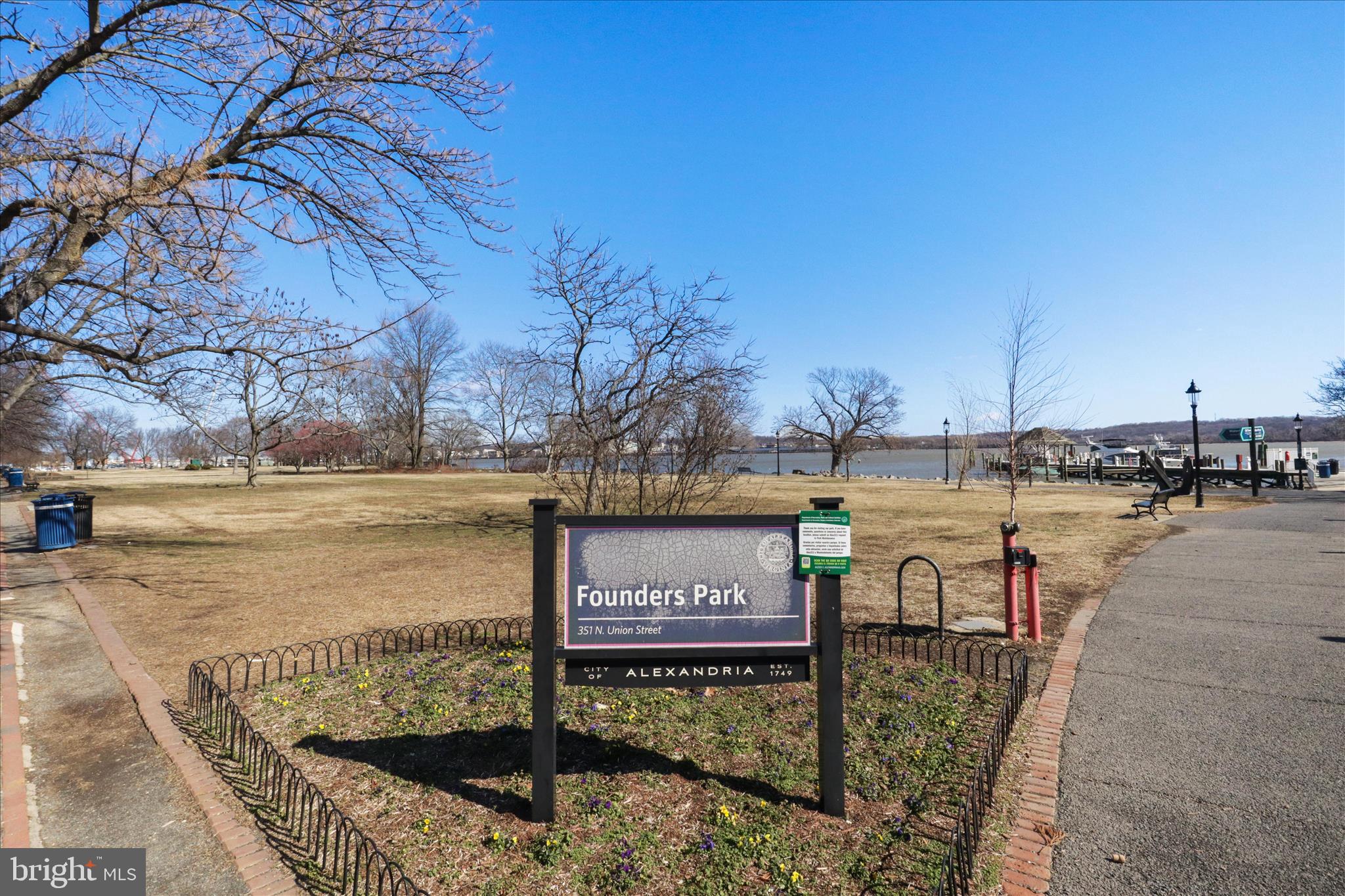 501 SLATERS LANE 102