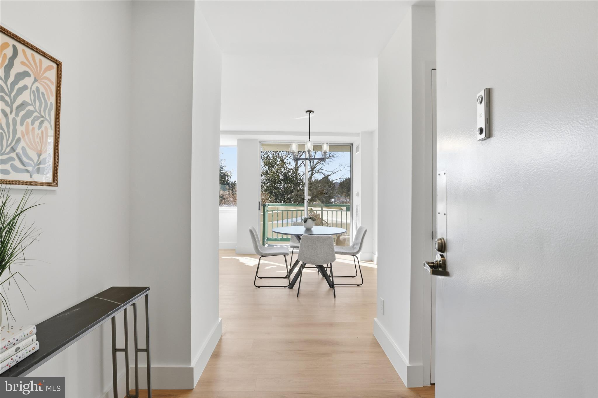 501 SLATERS LANE 102