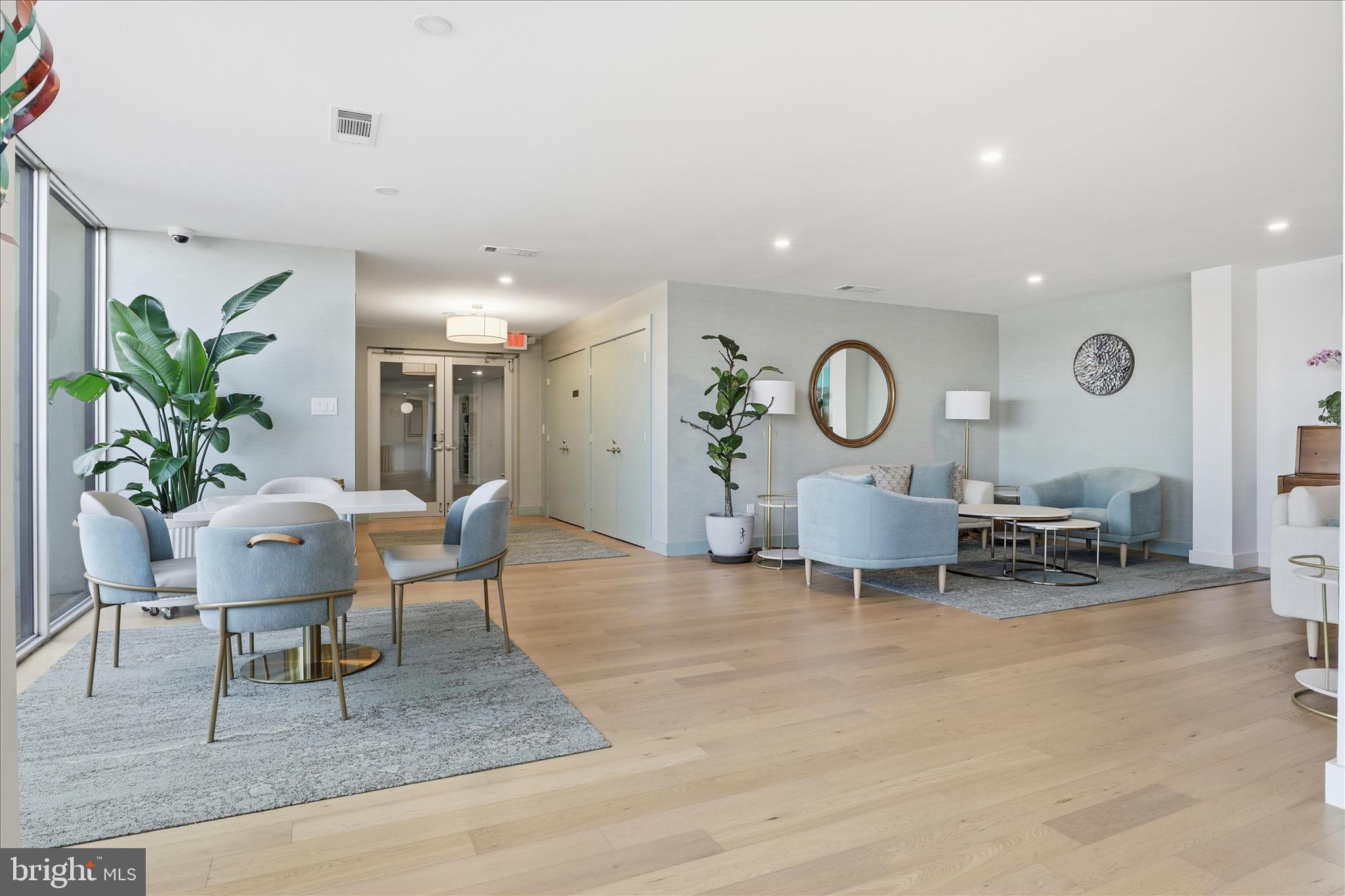 501 SLATERS LANE 102