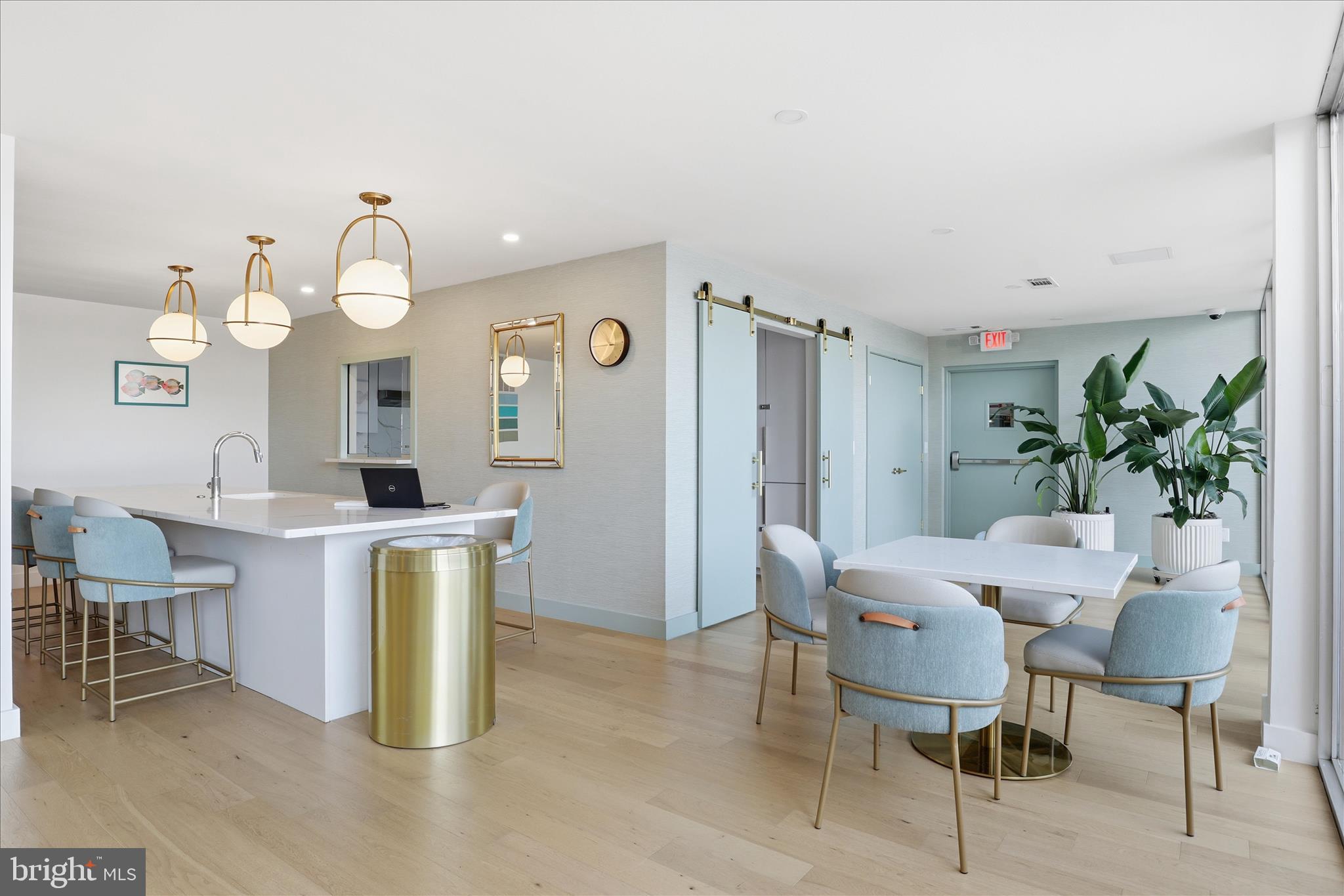 501 SLATERS LANE 102