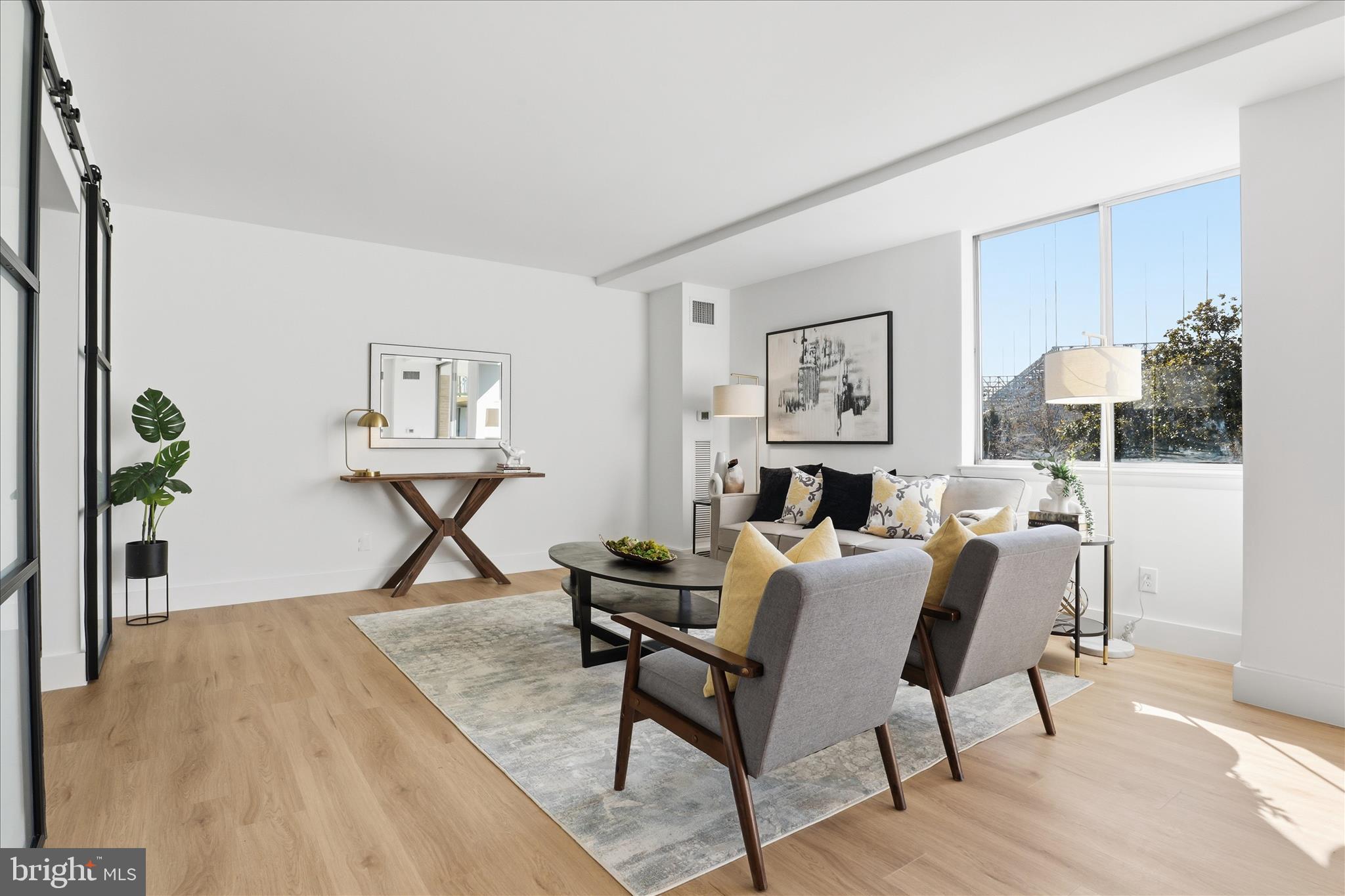 501 SLATERS LANE 102