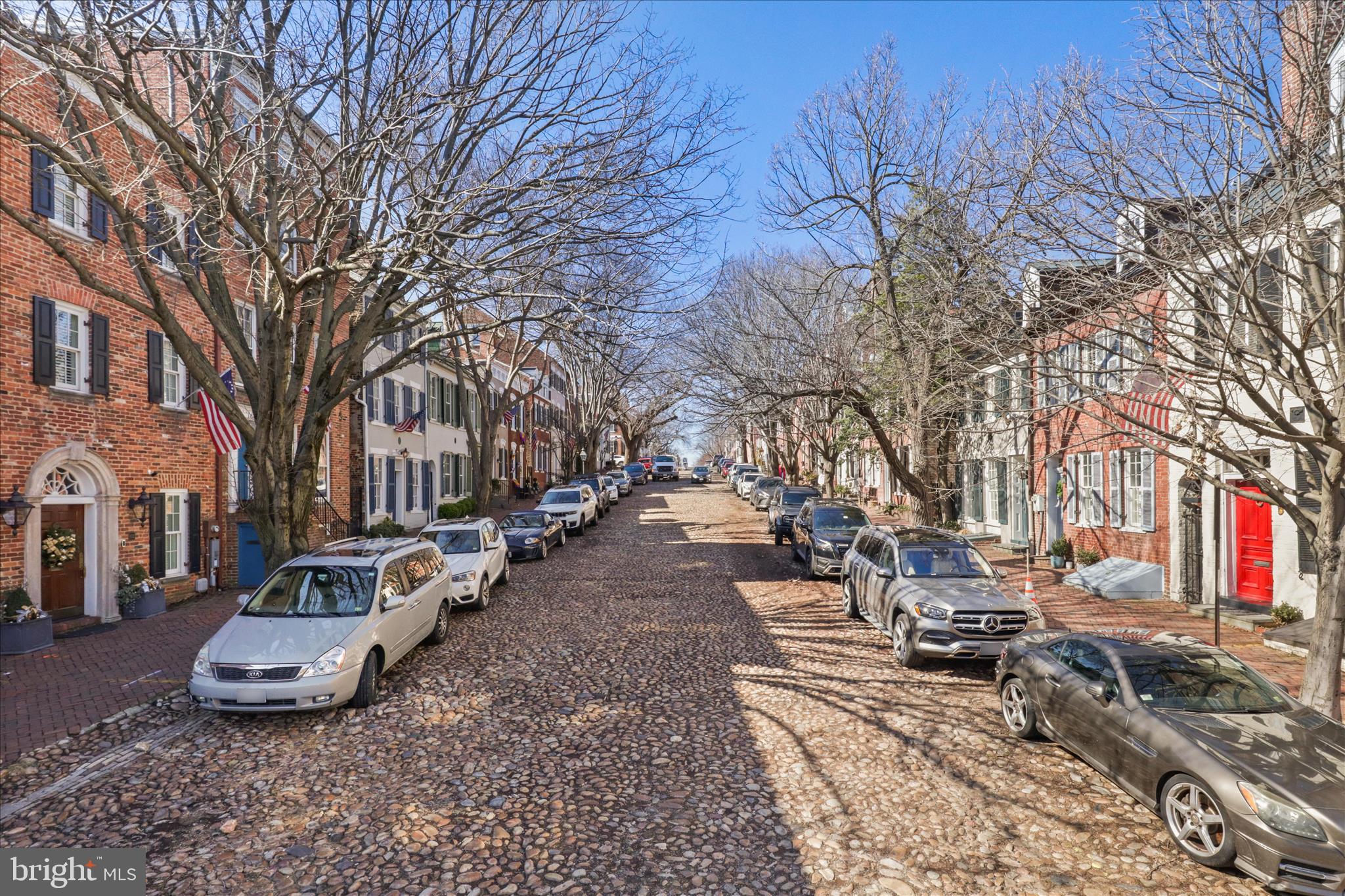 501 SLATERS LANE 102