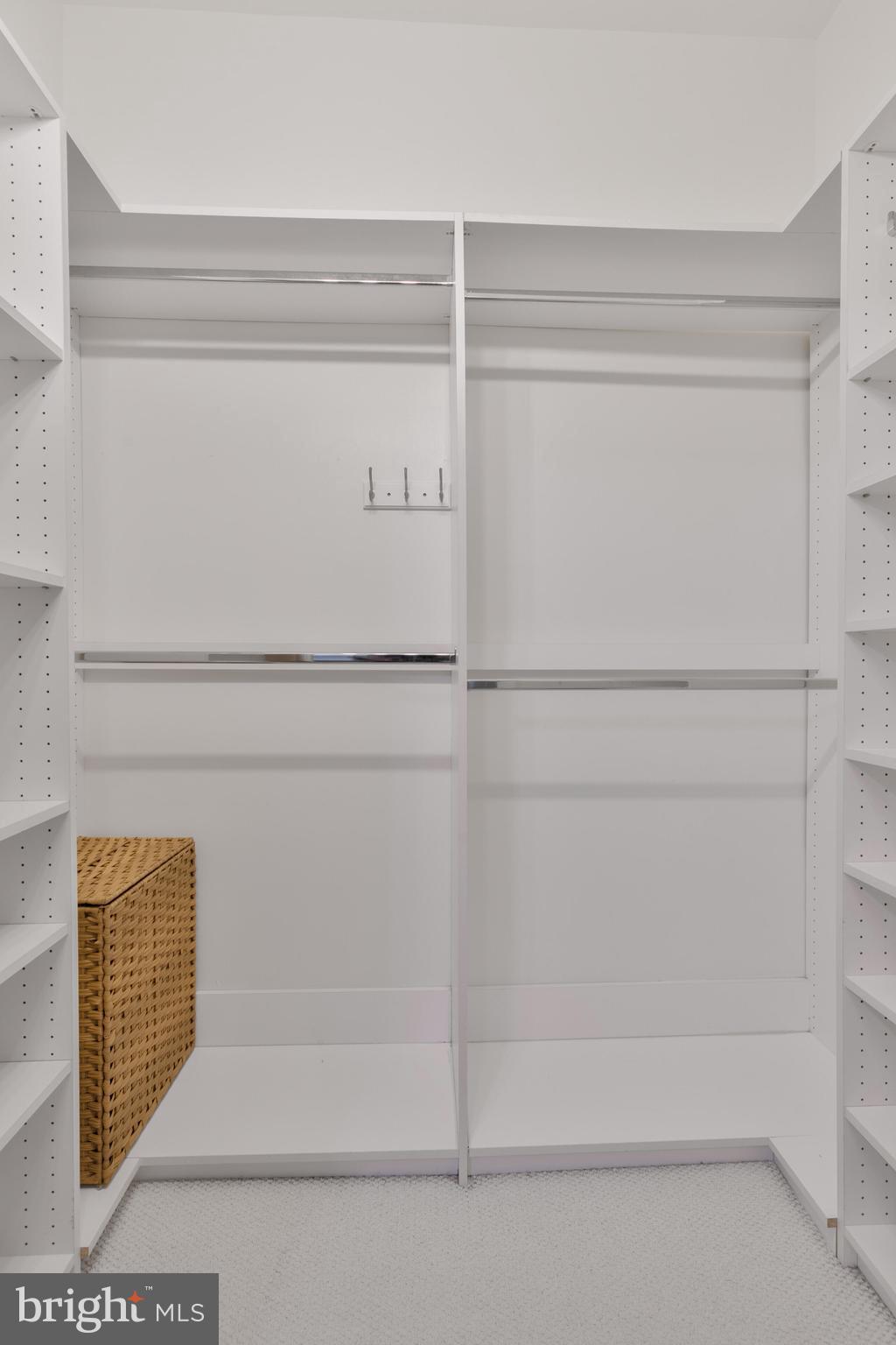 309 HOLLAND LANE 136