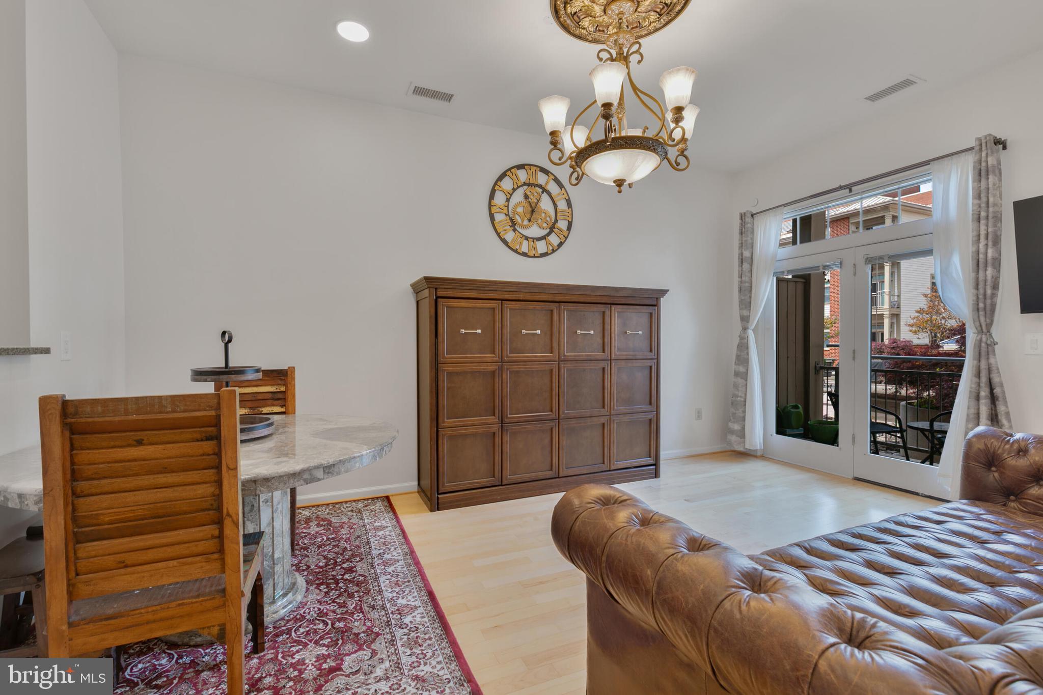 309 HOLLAND LANE 136