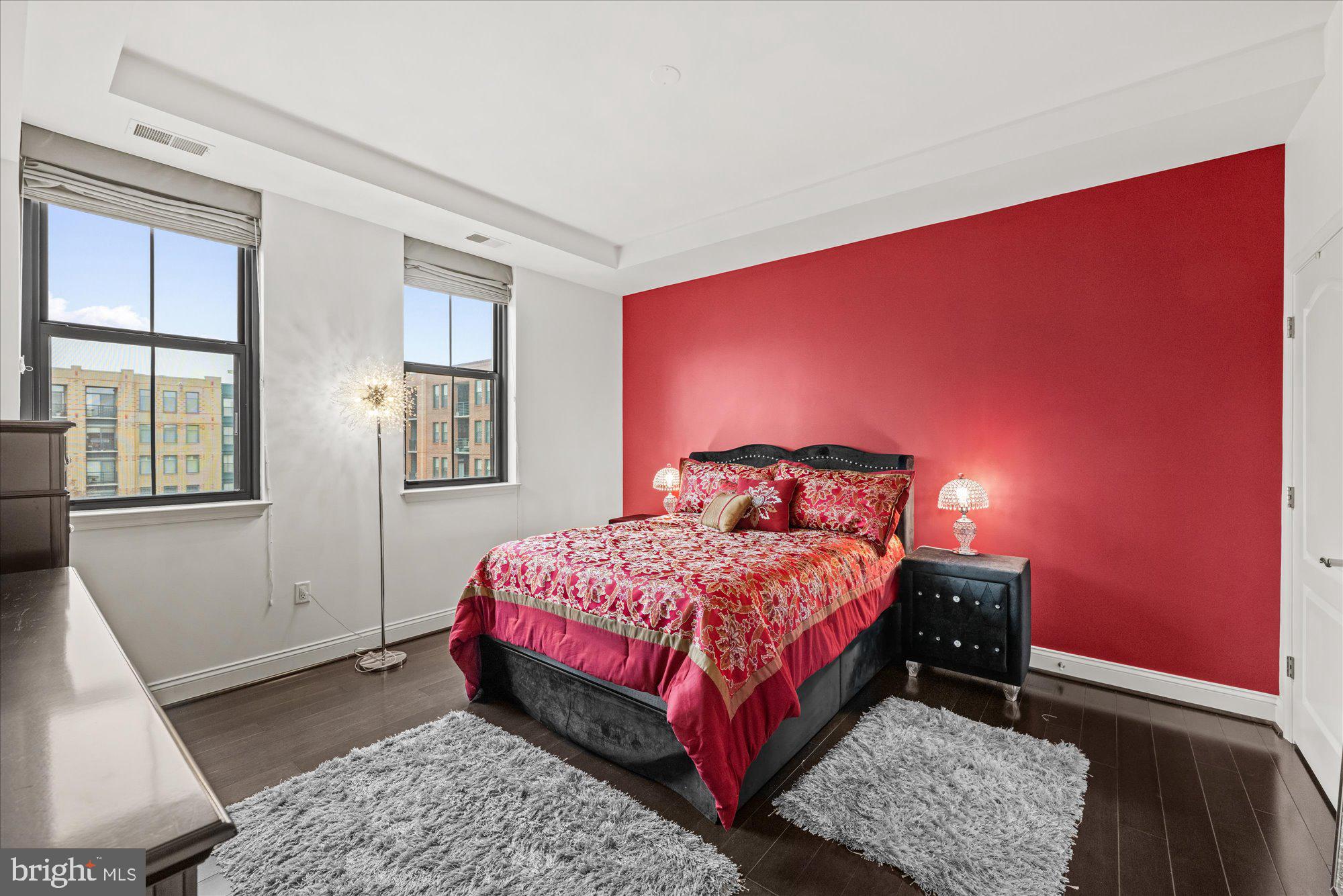 1111 ORONOCO STREET 532