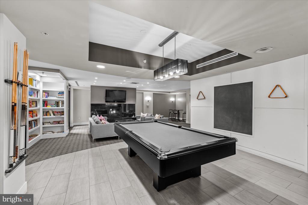 1111 ORONOCO STREET 532