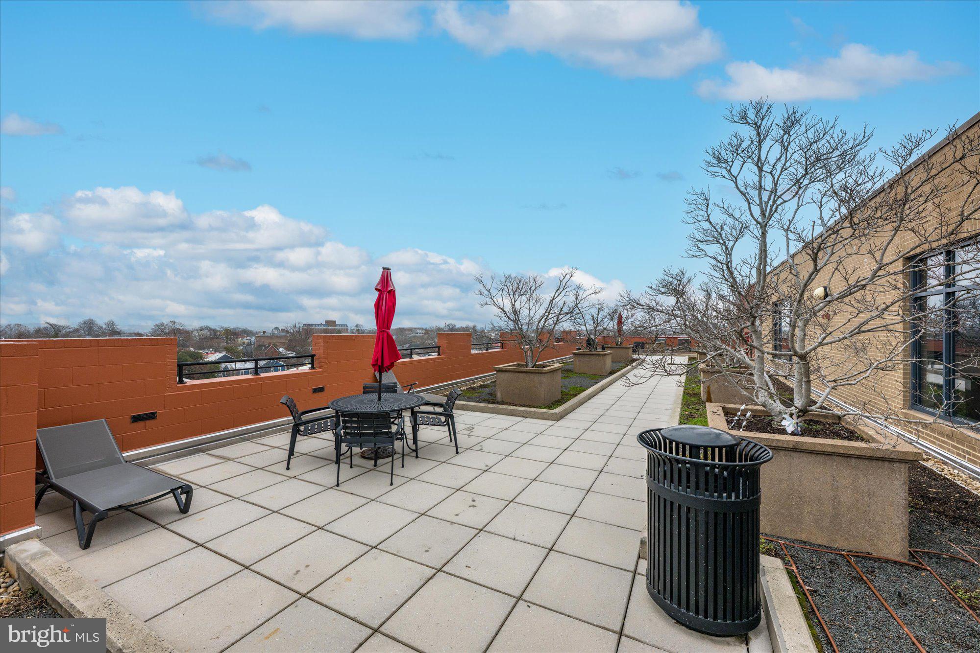 1111 ORONOCO STREET 532