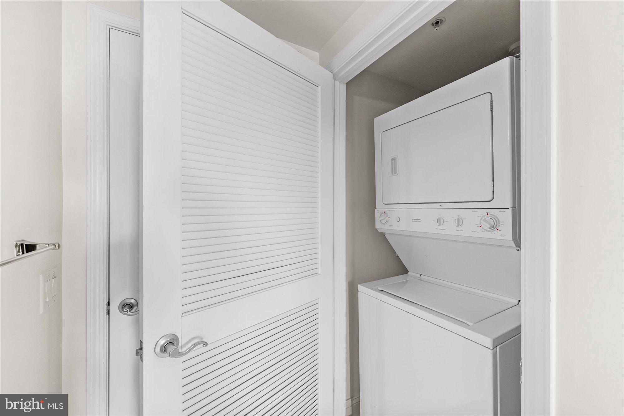 1111 ORONOCO STREET 532