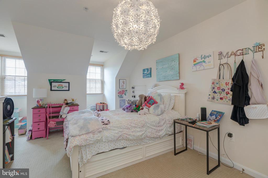 164 COMAY TERRACE