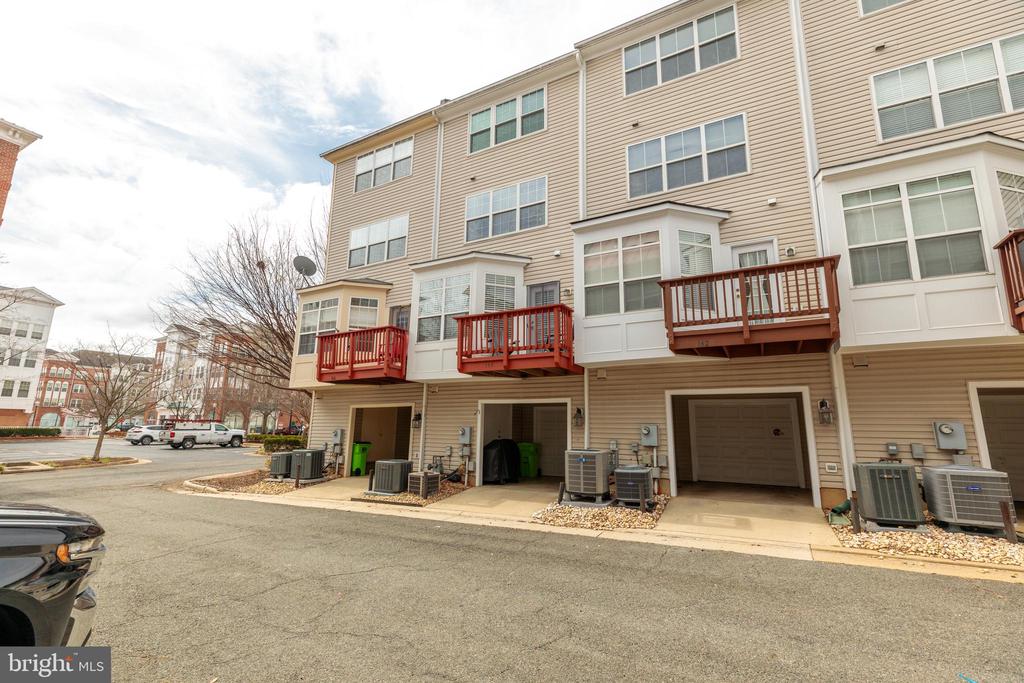 164 COMAY TERRACE