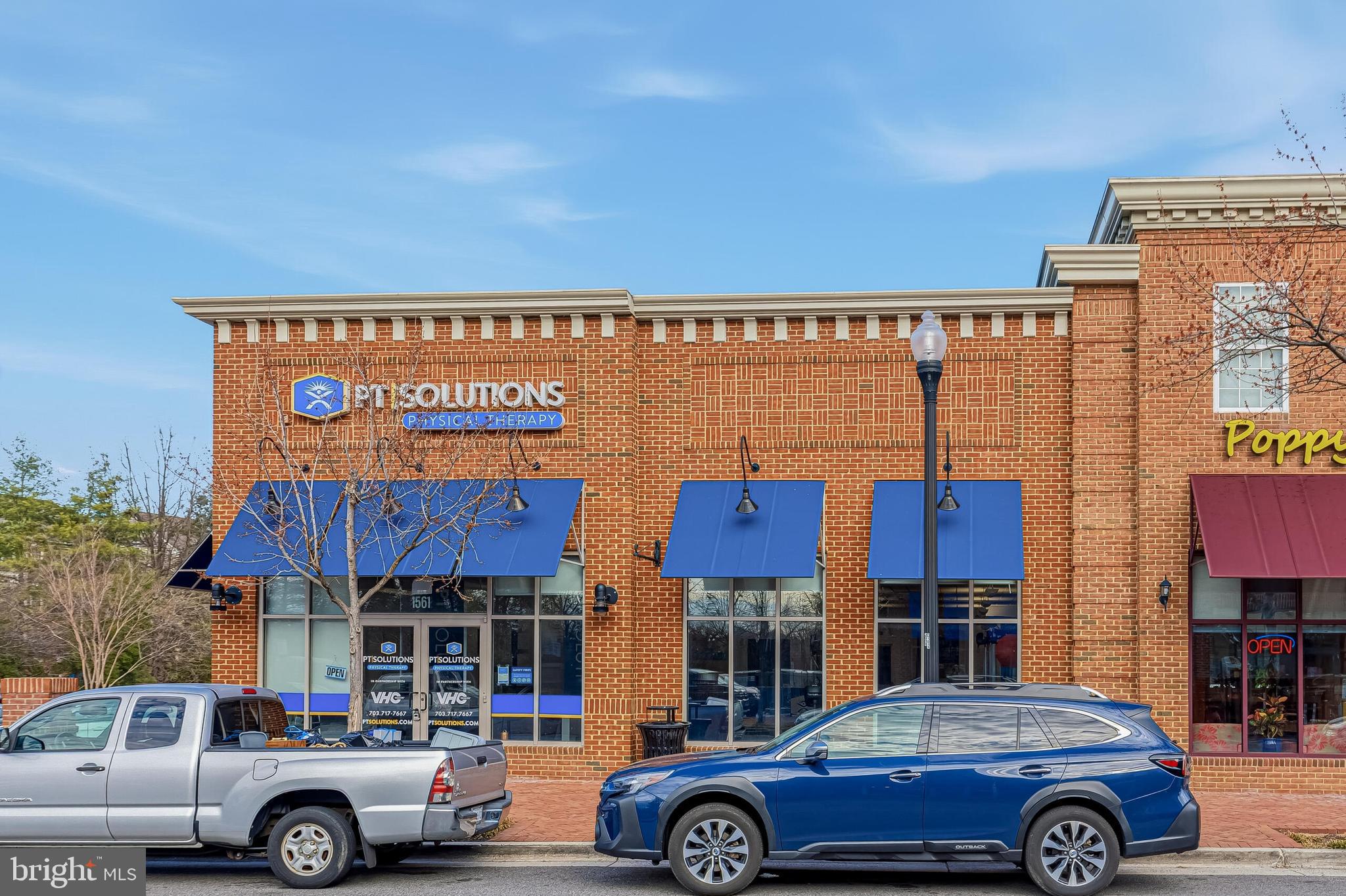 828 SLATERS LANE 206