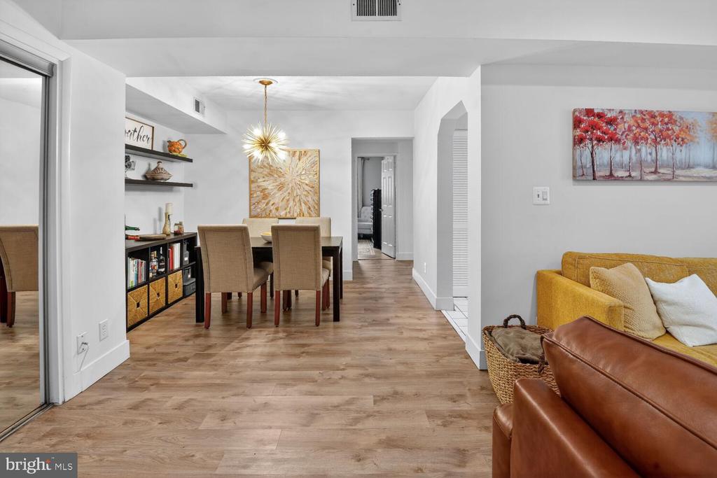 236 W TAYLOR RUN PARKWAY 4