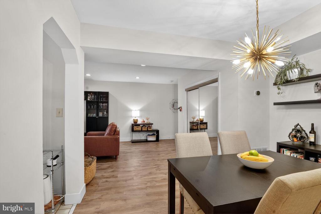 236 W TAYLOR RUN PARKWAY 4