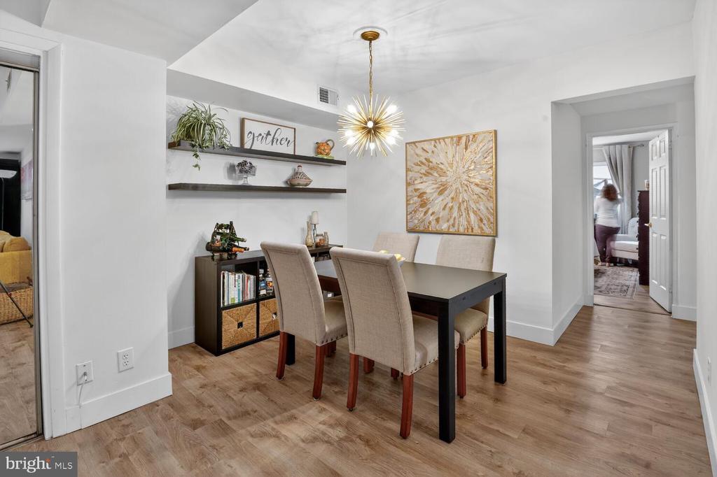 236 W TAYLOR RUN PARKWAY 4