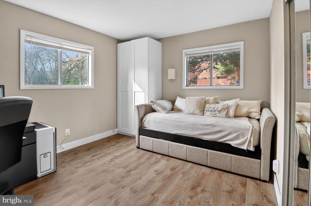 236 W TAYLOR RUN PARKWAY 4