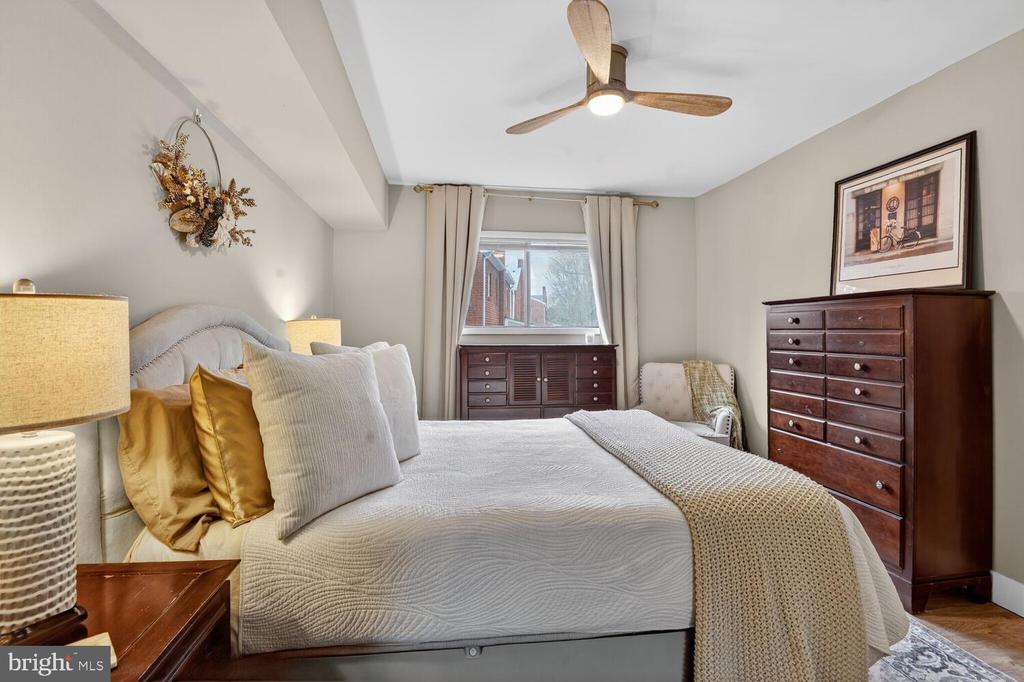 236 W TAYLOR RUN PARKWAY 4