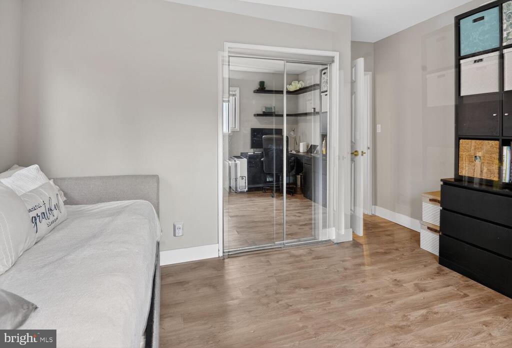 236 W TAYLOR RUN PARKWAY 4