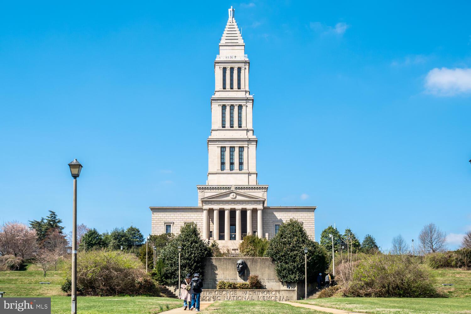 309 HOLLAND LANE 307