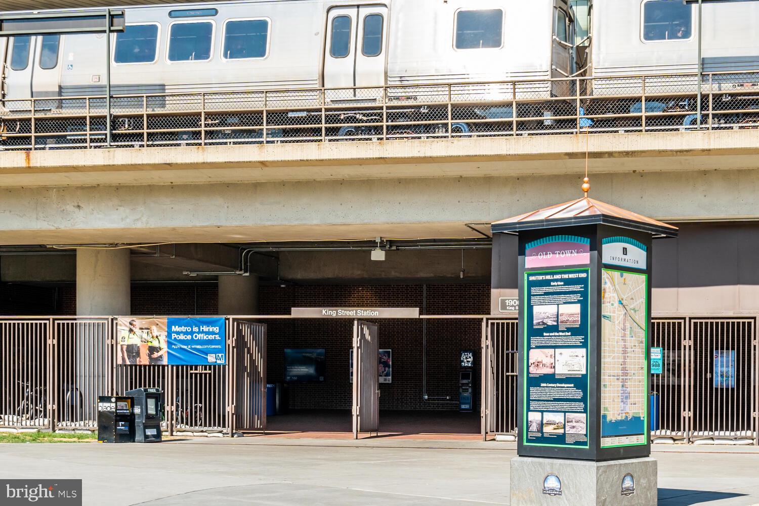 309 HOLLAND LANE 307