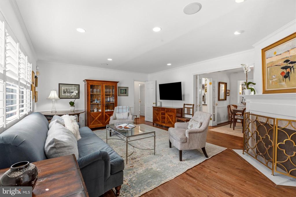 402 SKYHILL ROAD