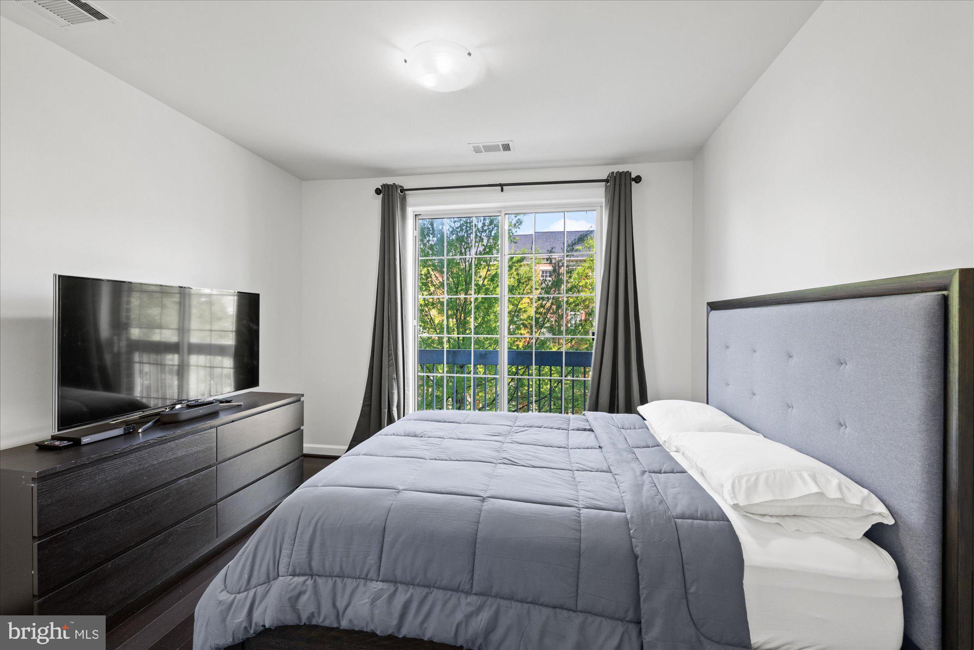 400 CAMERON STATION BOULEVARD 202