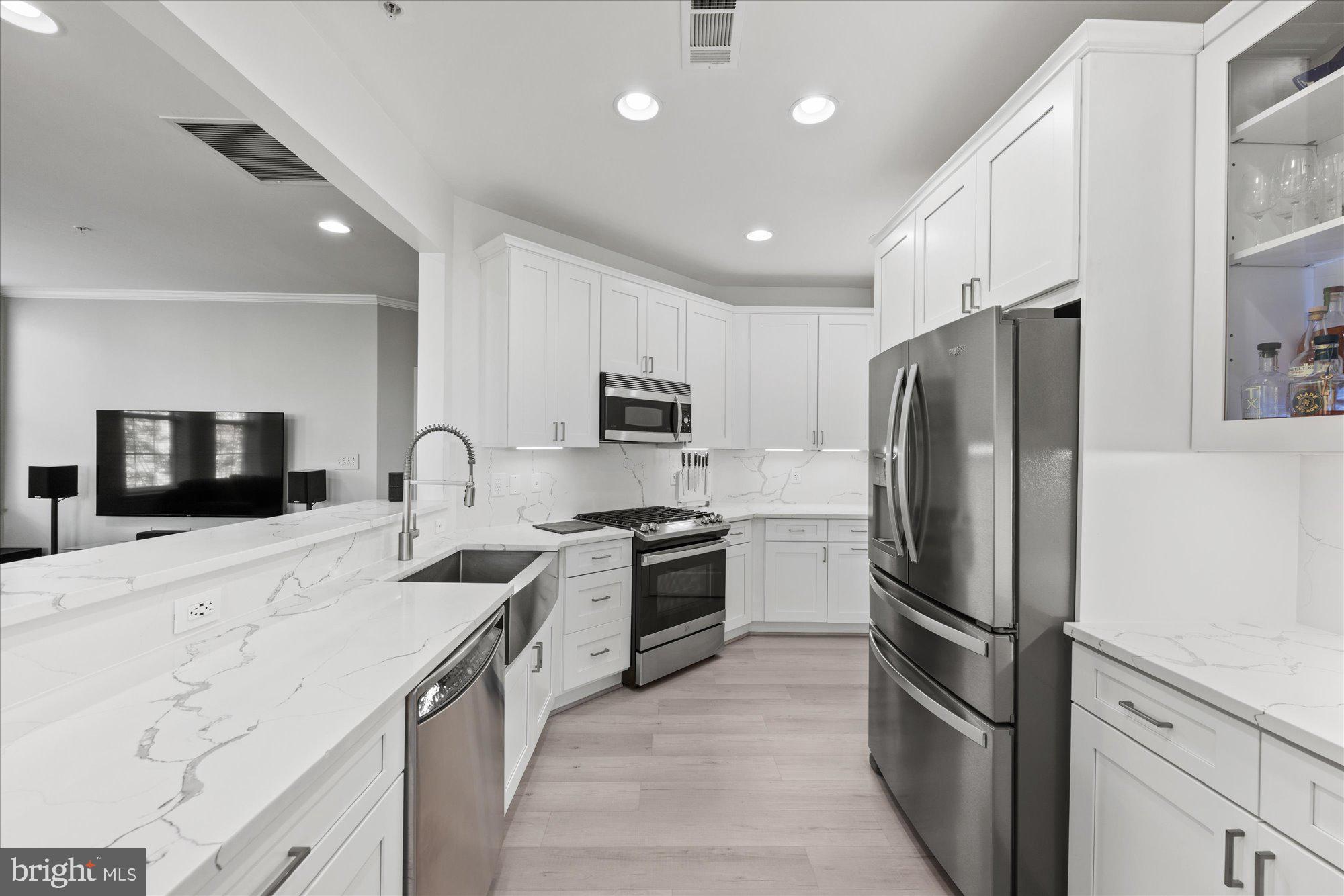 400 CAMERON STATION BOULEVARD 202