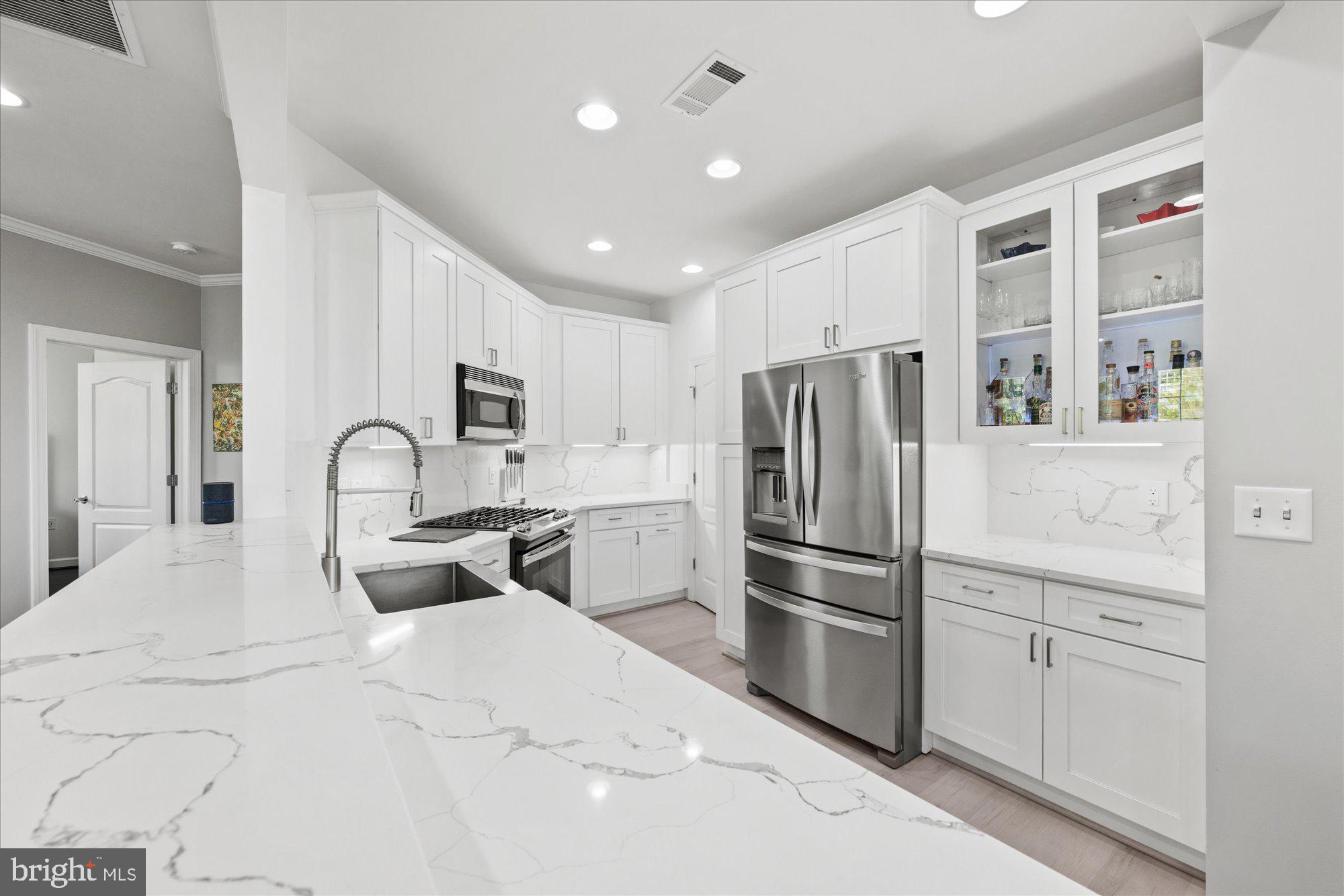 400 CAMERON STATION BOULEVARD 202