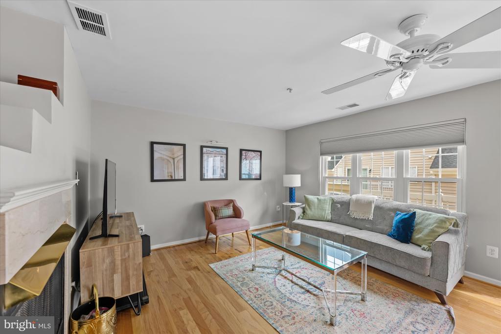 5115 DONOVAN DRIVE